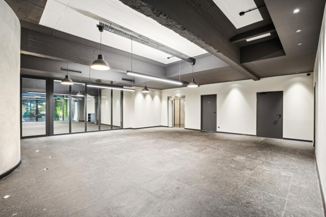 Bureau Paris 2262m² Location bureau Paris OLBUR2101137 5